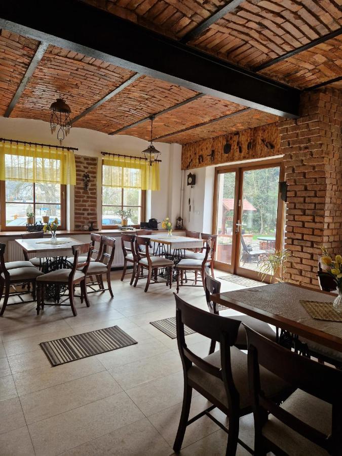 Stara Kuznia Radkow Hotell Exteriör bild