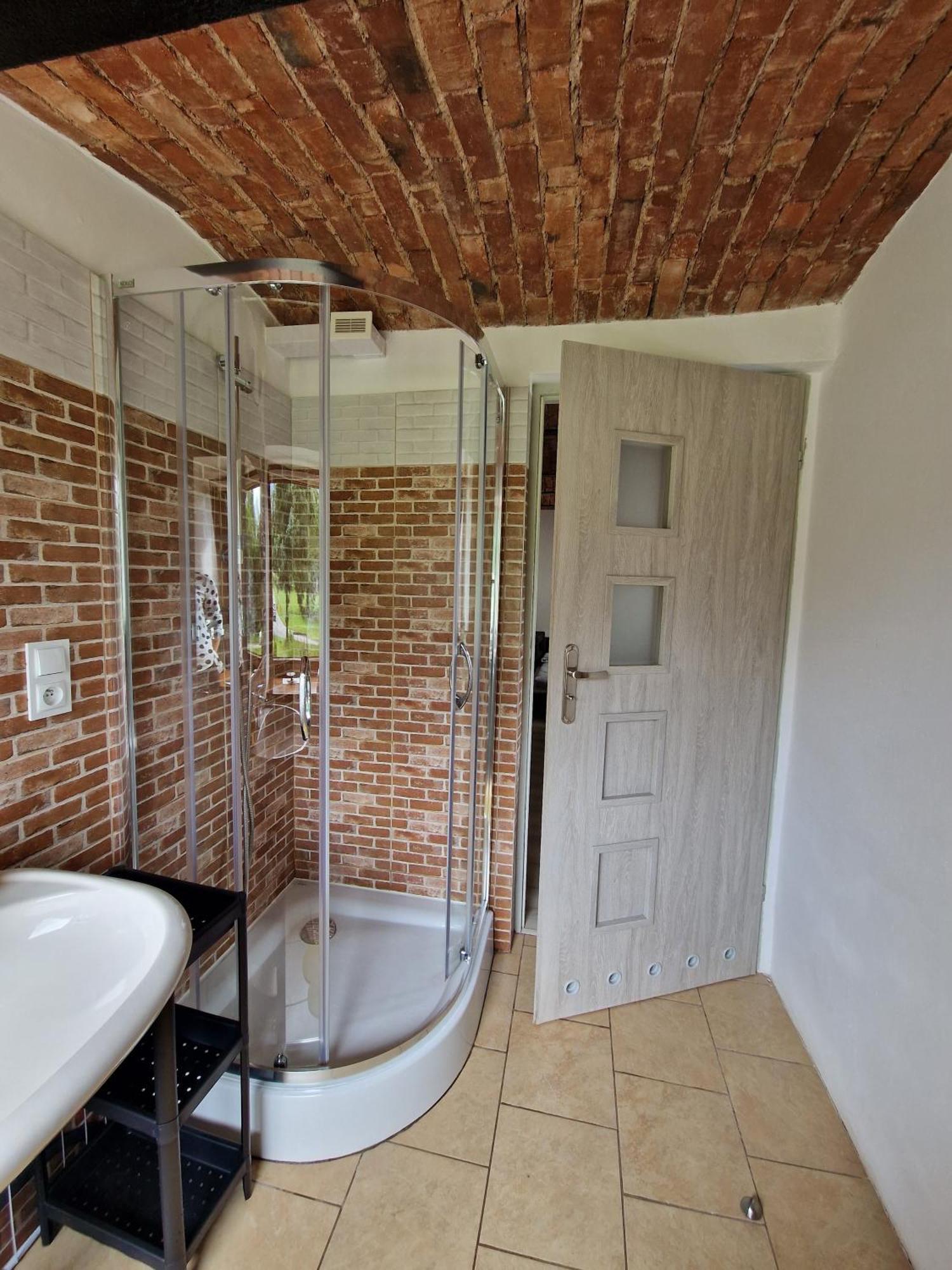 Stara Kuznia Radkow Hotell Exteriör bild